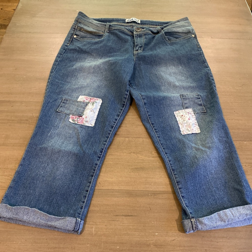 LEI Jeans Ashley Women's Size 15 Low Rise Cropped Med Washed Patchwork Y2K